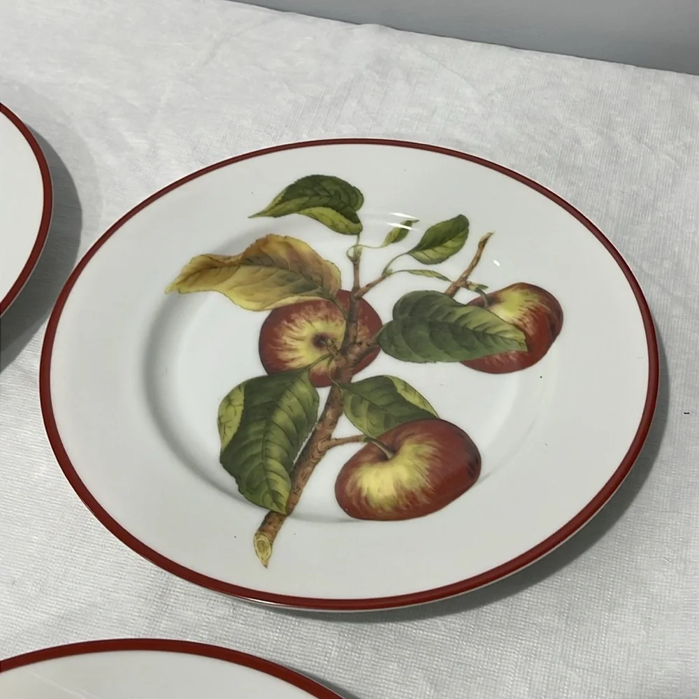 Williams Sonoma Apple Orchard 8.25” Salad Dessert Plates set of 4